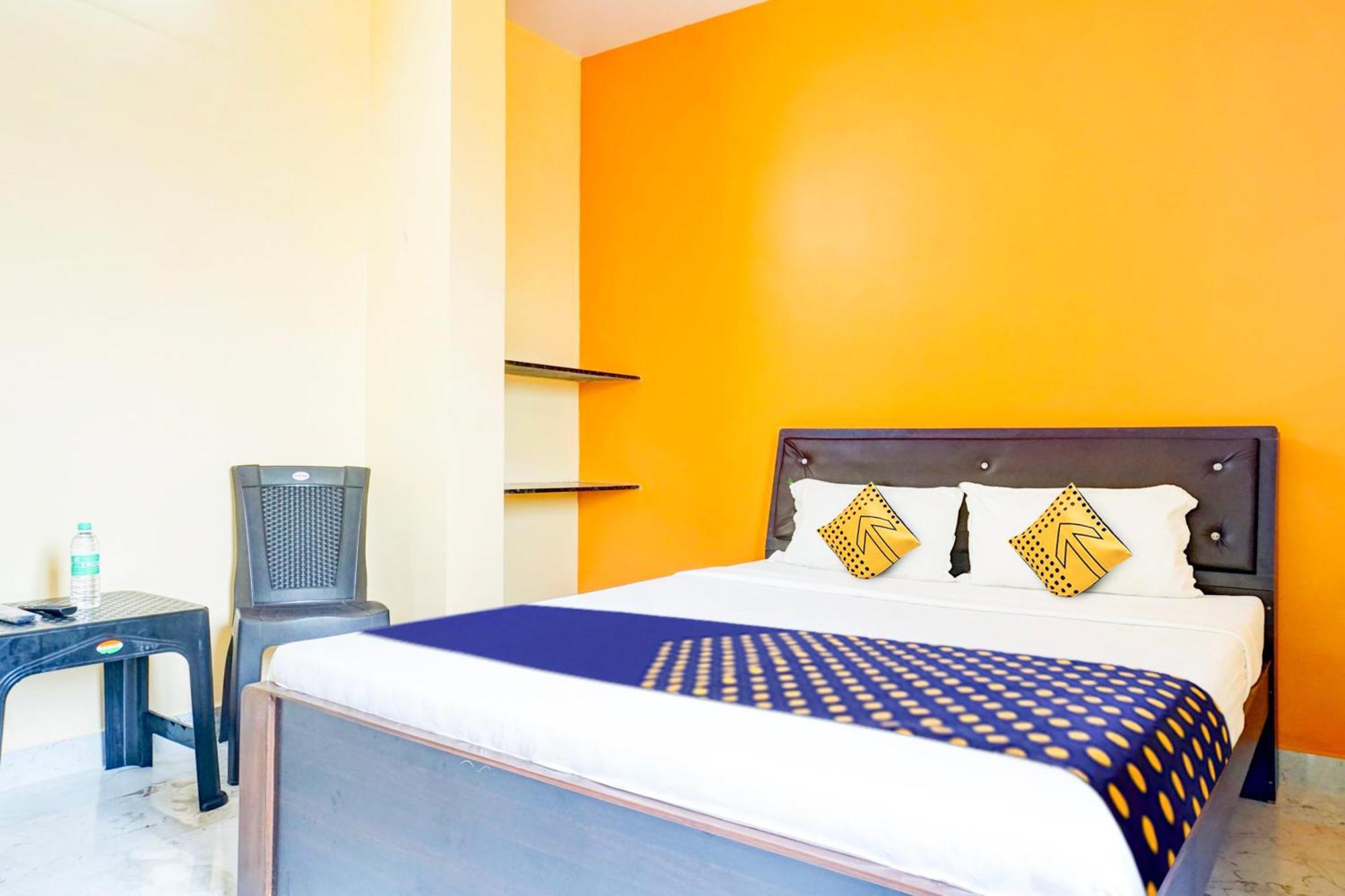 Spot On Hotel Shree Samarth Lodging Kolhapur Exterior foto