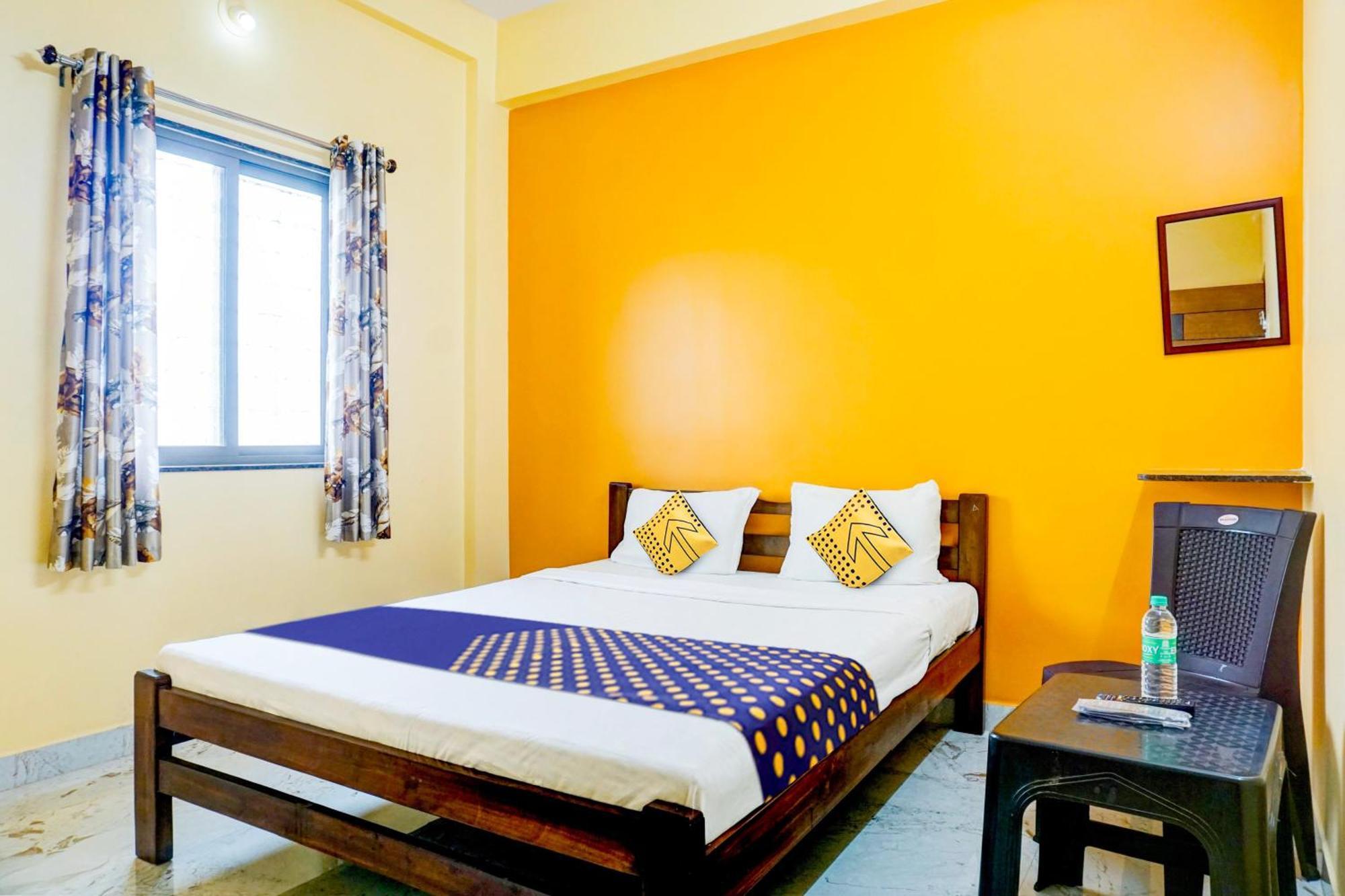 Spot On Hotel Shree Samarth Lodging Kolhapur Exterior foto