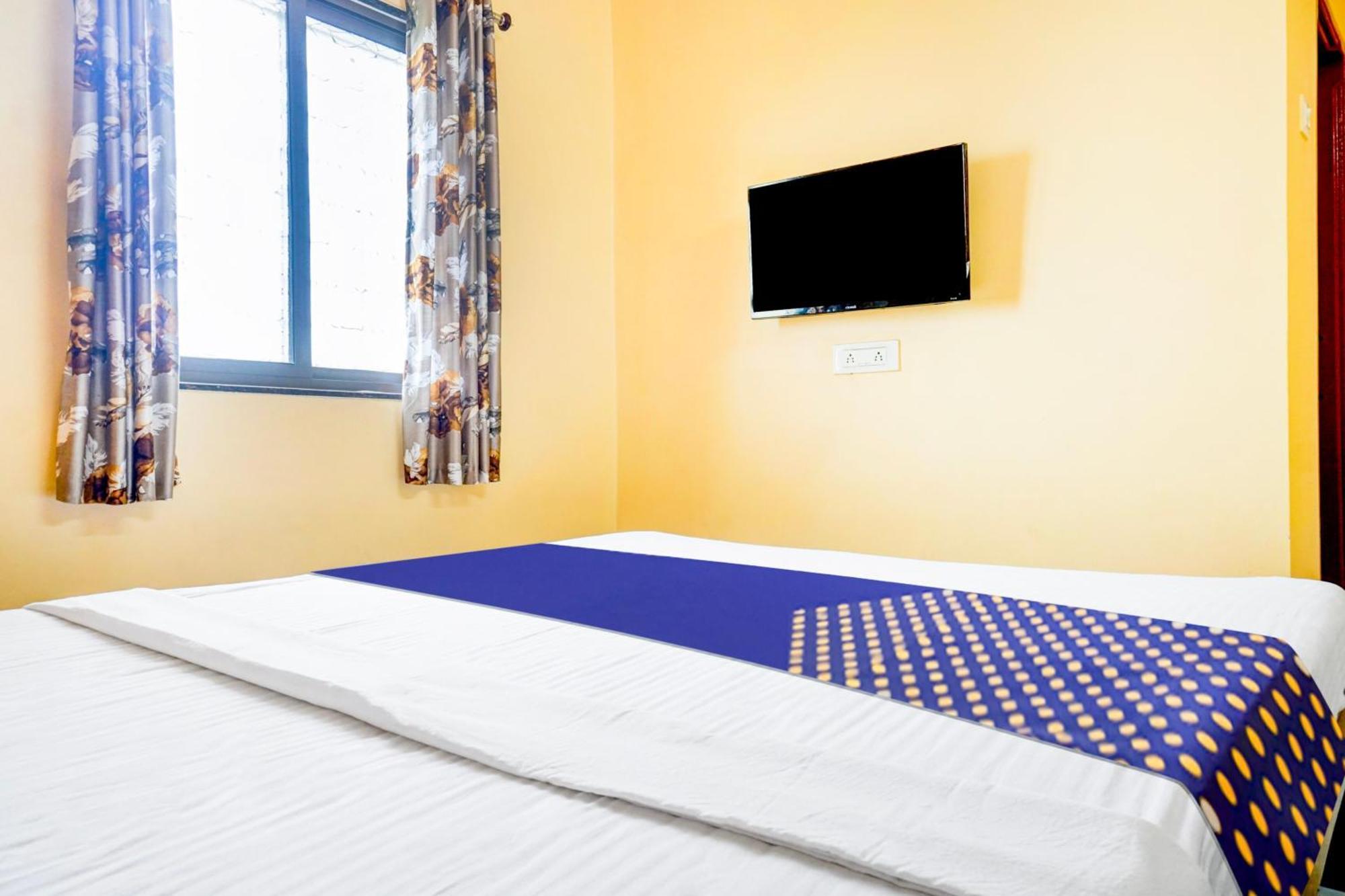 Spot On Hotel Shree Samarth Lodging Kolhapur Exterior foto